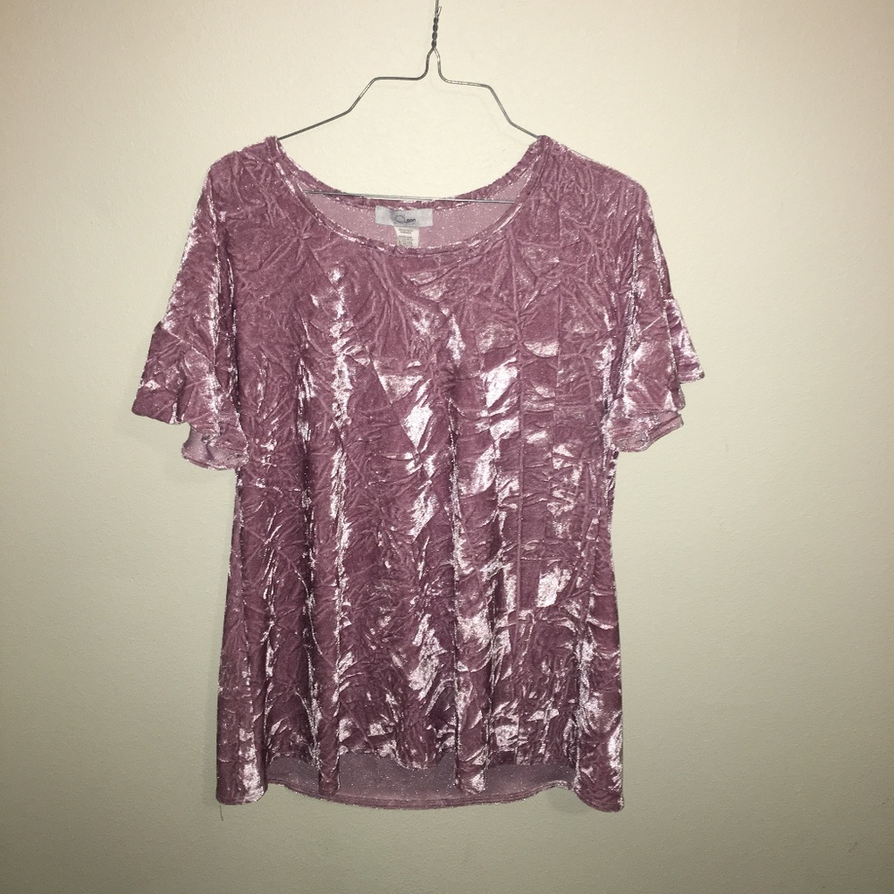 Boutique Velvet Ruffle Sleeve